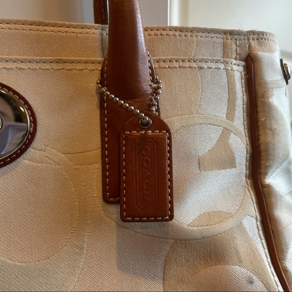 VINTAGE COACH WOMEN HANDBAG - Picture 8 of 13